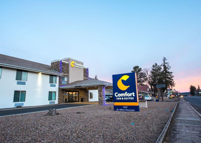 Arizona Lakeside Entrance