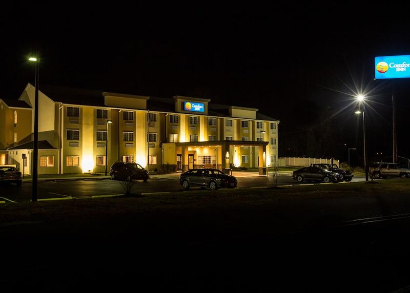 North Carolina Mount Airy Facade