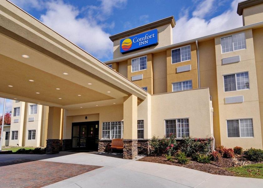 North Carolina Mount Airy Exterior Detail