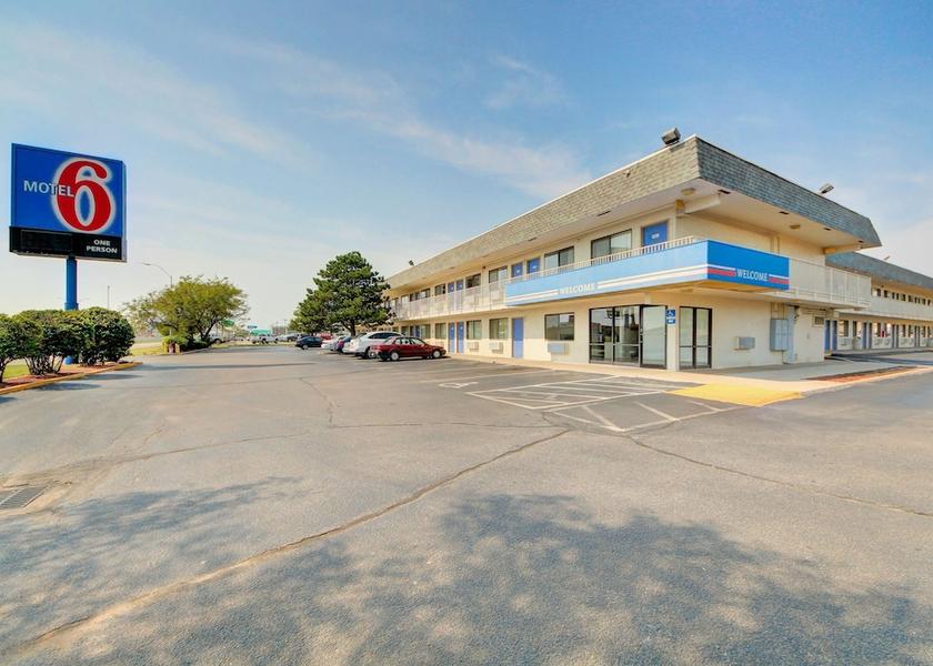 Kansas Wichita Exterior Detail