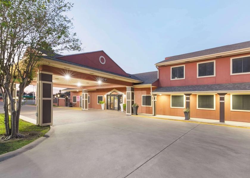 Texas Edinburg Exterior Detail