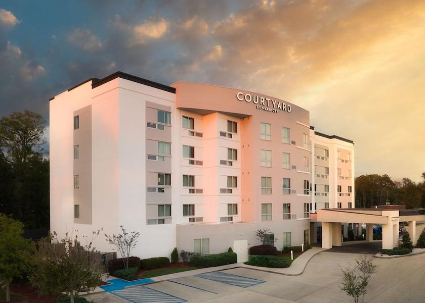 Indiana Hammond Exterior Detail