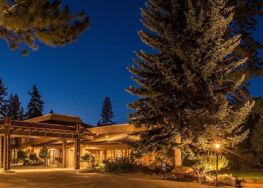 California South Lake Tahoe Facade