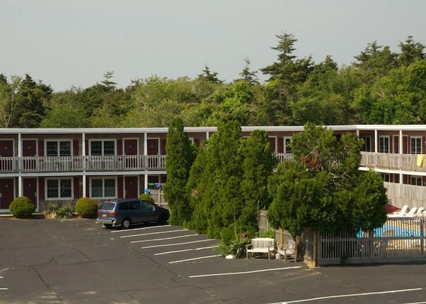 Massachusetts Dennis Port Facade