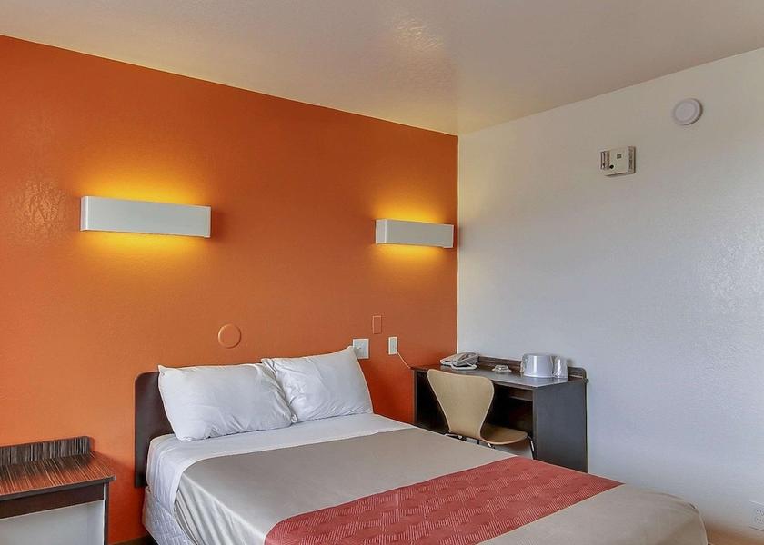 California Buellton Room