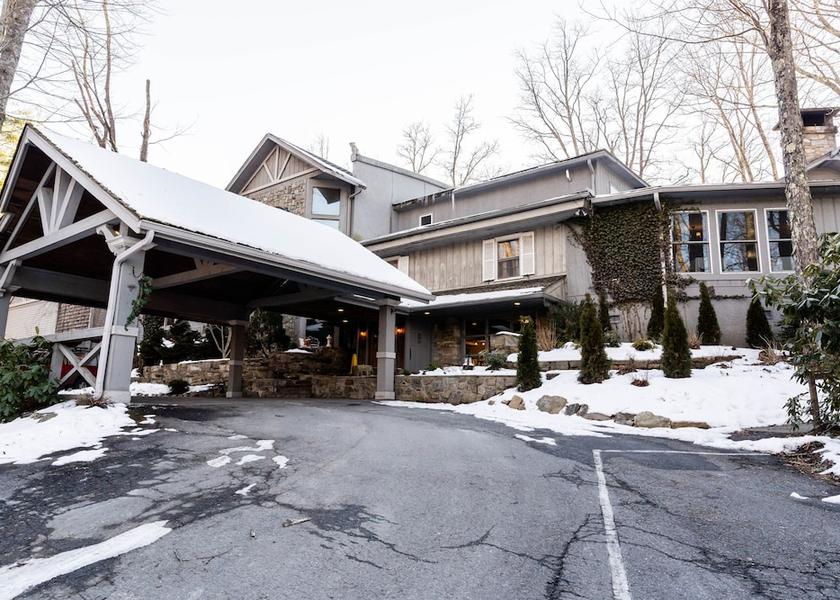 North Carolina Boone Facade