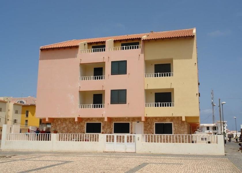  Sal Facade