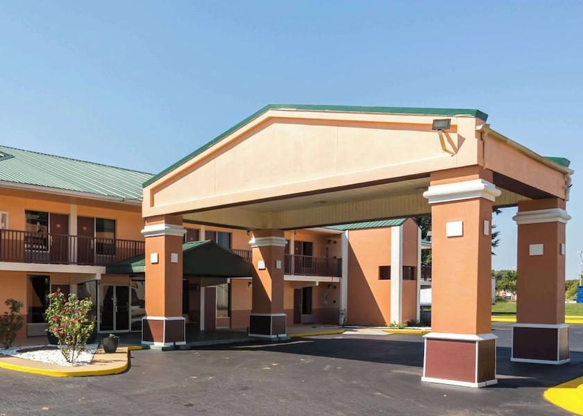 Alabama Decatur Exterior Detail