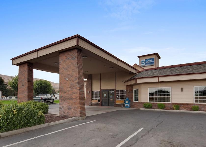 Washington Ephrata Exterior Detail