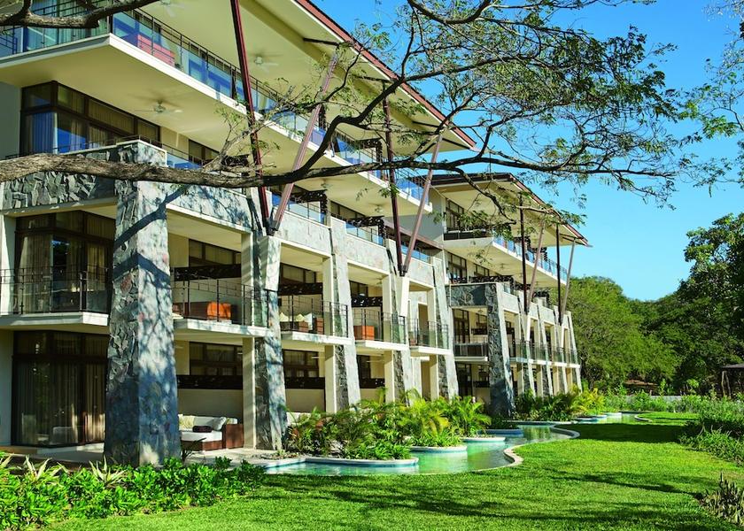 Guanacaste Salinas Bay Exterior Detail
