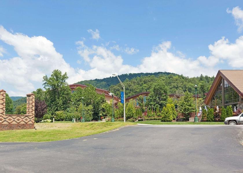 North Carolina Cherokee Exterior Detail