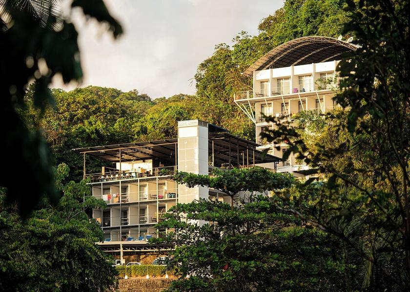 Puntarenas Manuel Antonio Facade