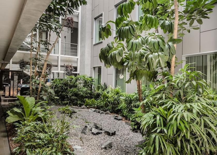 Alajuela San Jose Interior Entrance