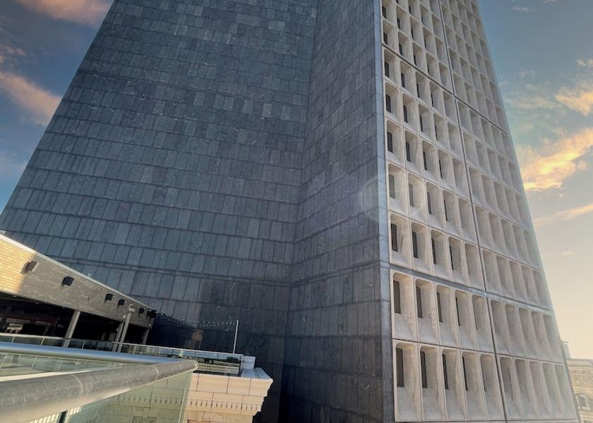 Georgia Cleveland Exterior Detail