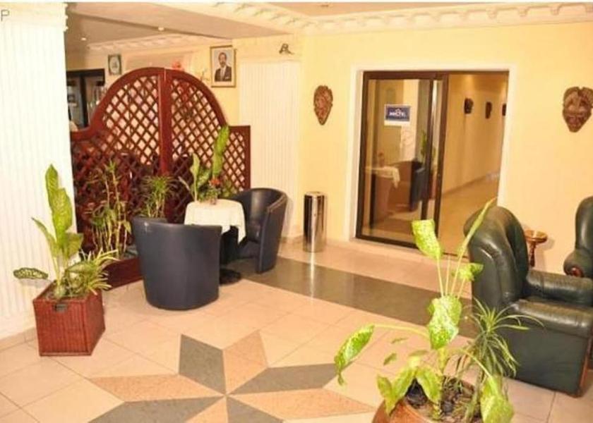  Douala Lobby