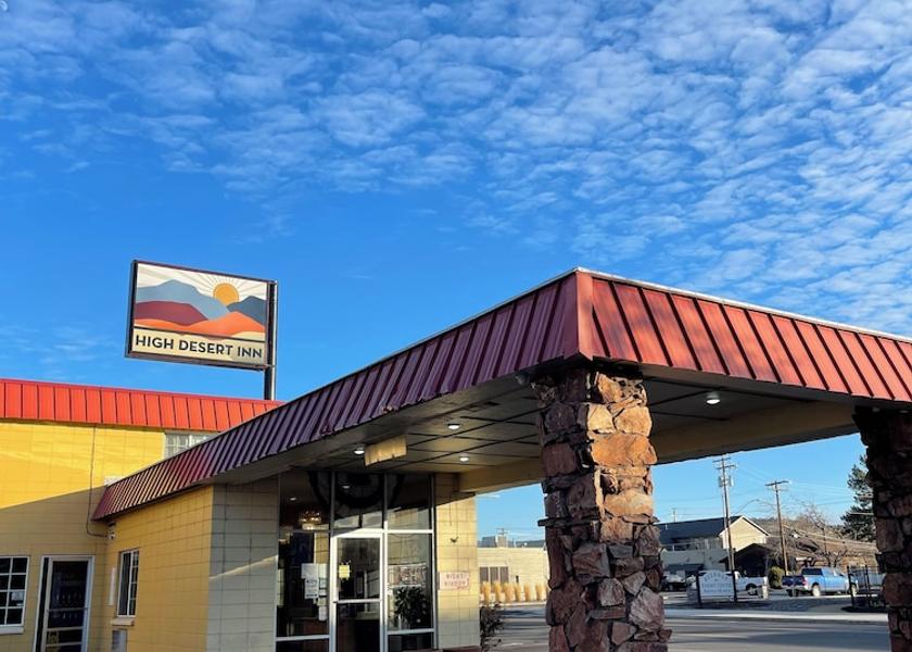 Oregon Prineville Exterior Detail