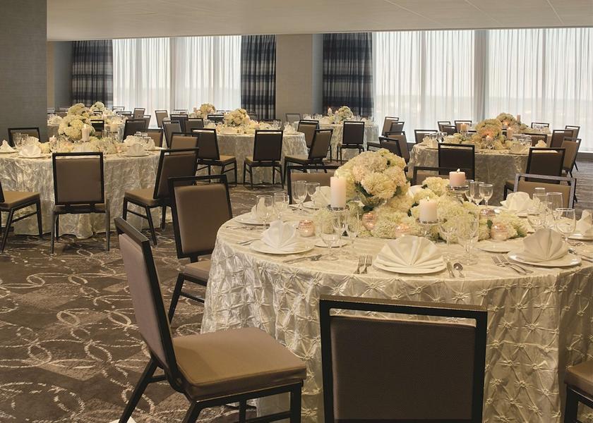 Iowa Cedar Rapids Meeting Room