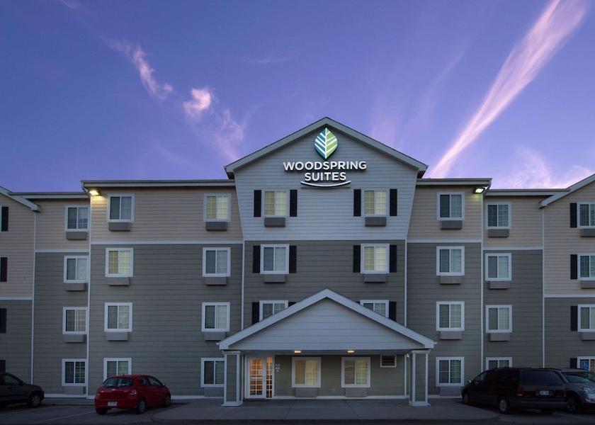 Kansas Junction City Exterior Detail