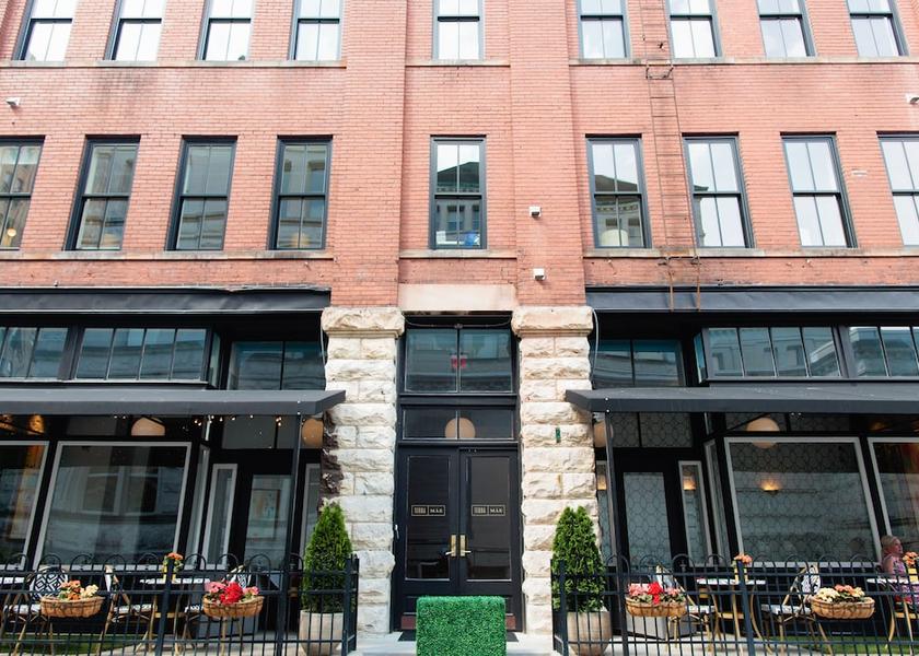 Tennessee Chattanooga Outdoor Dining