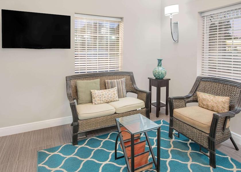 Mississippi Bay St Louis Lobby