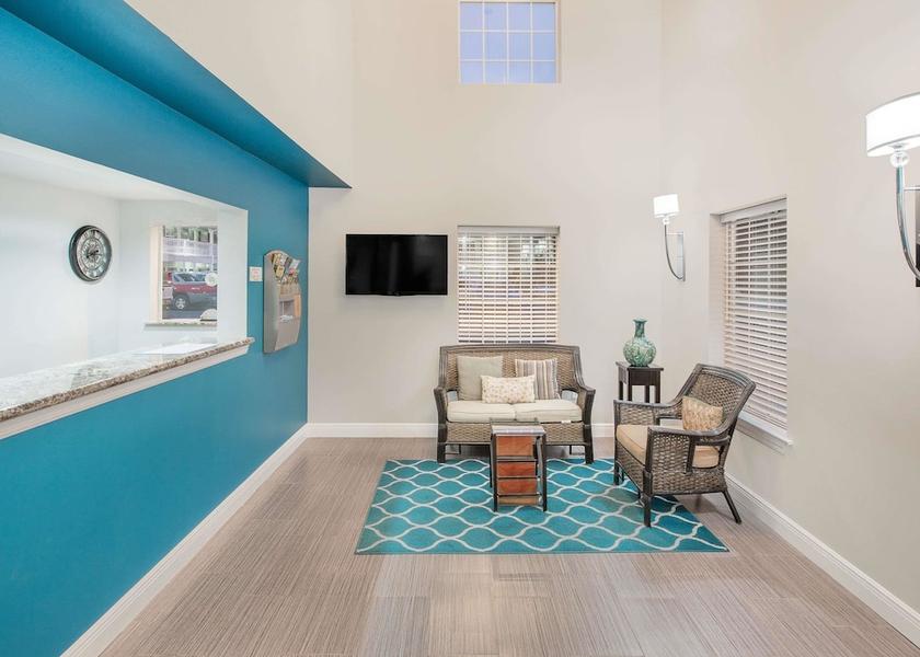 Mississippi Bay St Louis Lobby