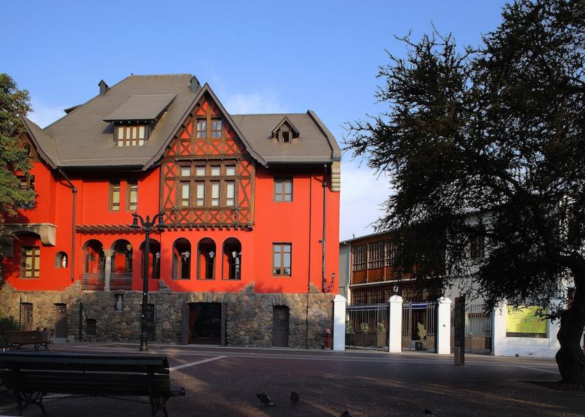Santiago Santiago Facade