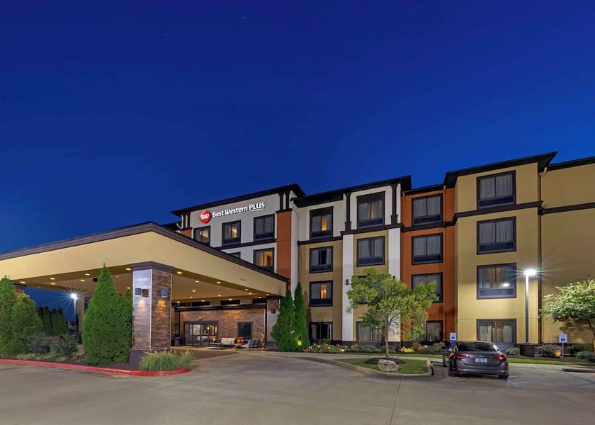 Mississippi Tupelo Exterior Detail