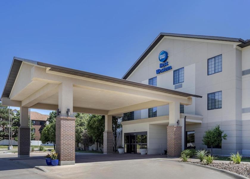 Kansas Dodge City Exterior Detail