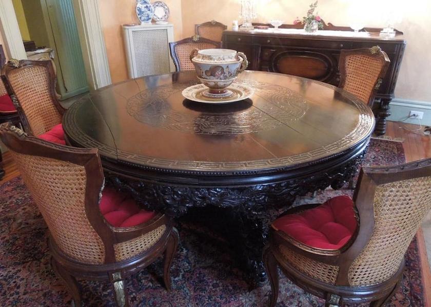 New York Staten Island Breakfast Area