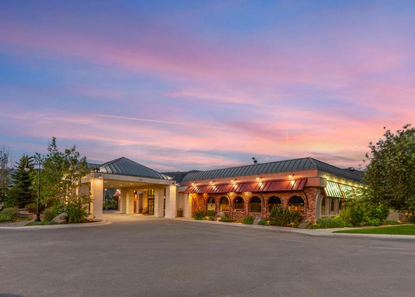 Montana Butte exterior view