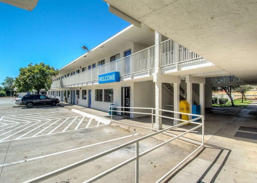 California Redding Exterior Detail