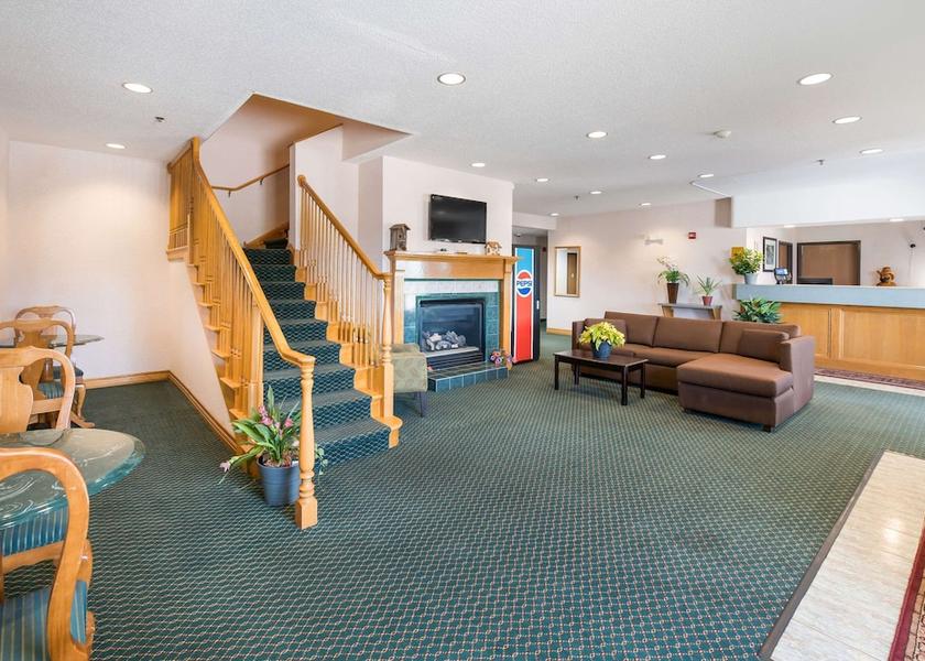 Illinois Urbana Lobby