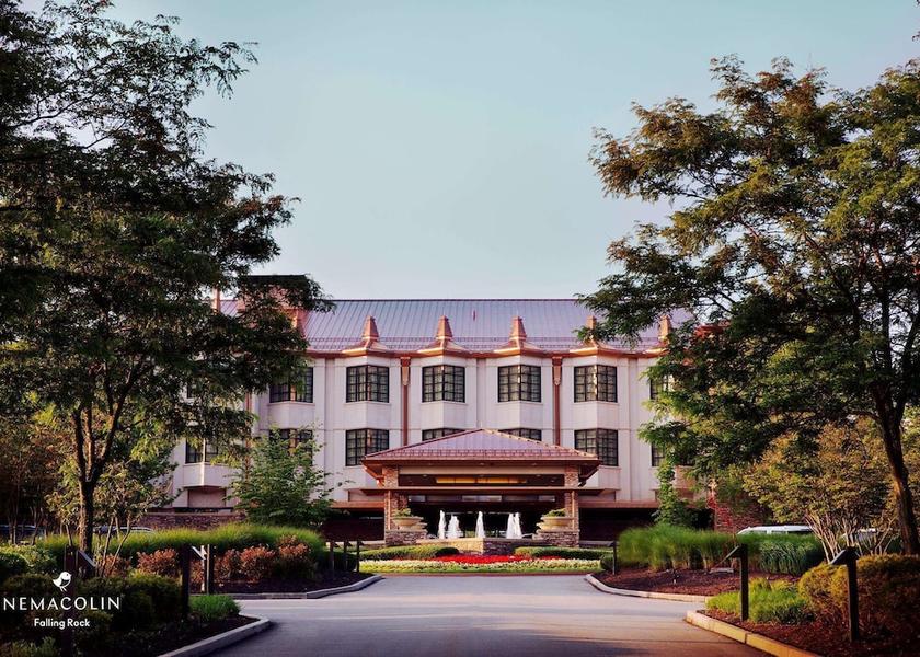 Connecticut Farmington Exterior Detail