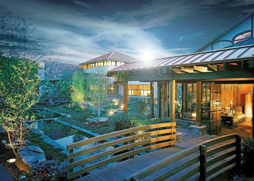 Connecticut Farmington Spa