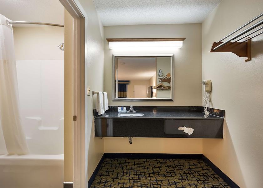 Mississippi Meridian Bathroom