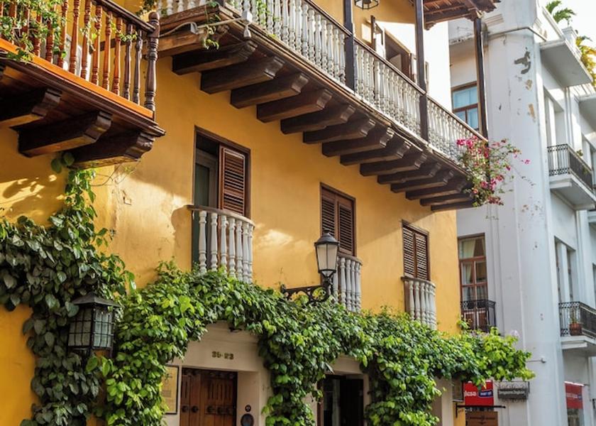 Bolivar Cartagena Facade