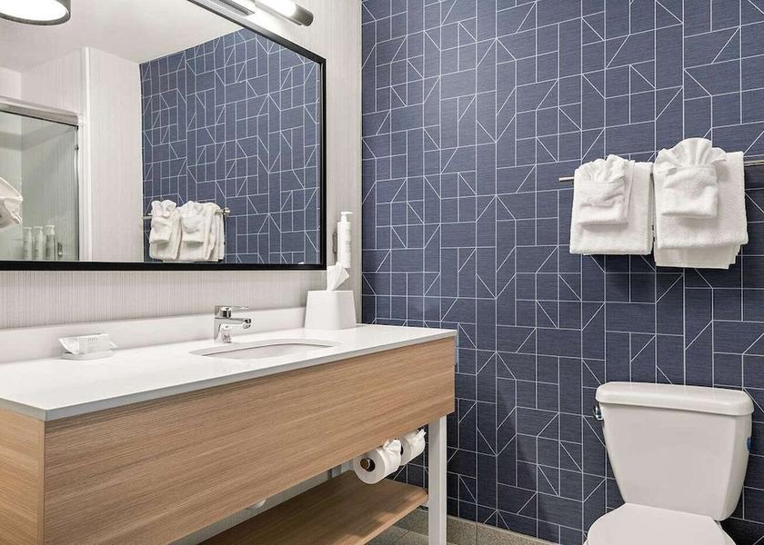 Montana Glendive Bathroom