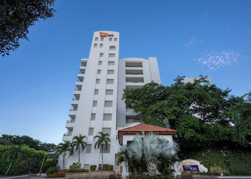 Magdalena Santa Marta Front of property