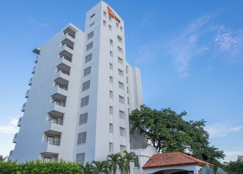 Magdalena Santa Marta Front of property