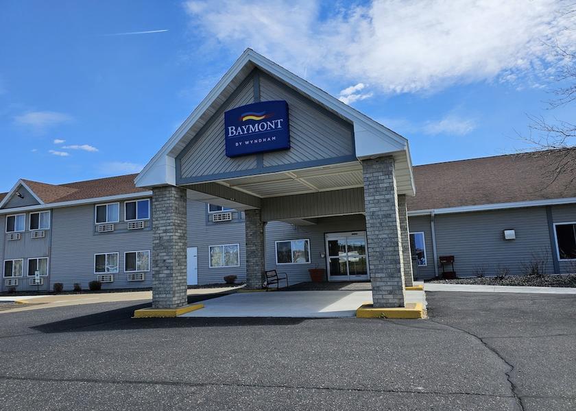 Wisconsin Baldwin Entrance