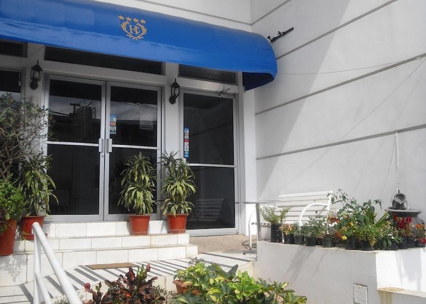 Alajuela San Jose Entrance