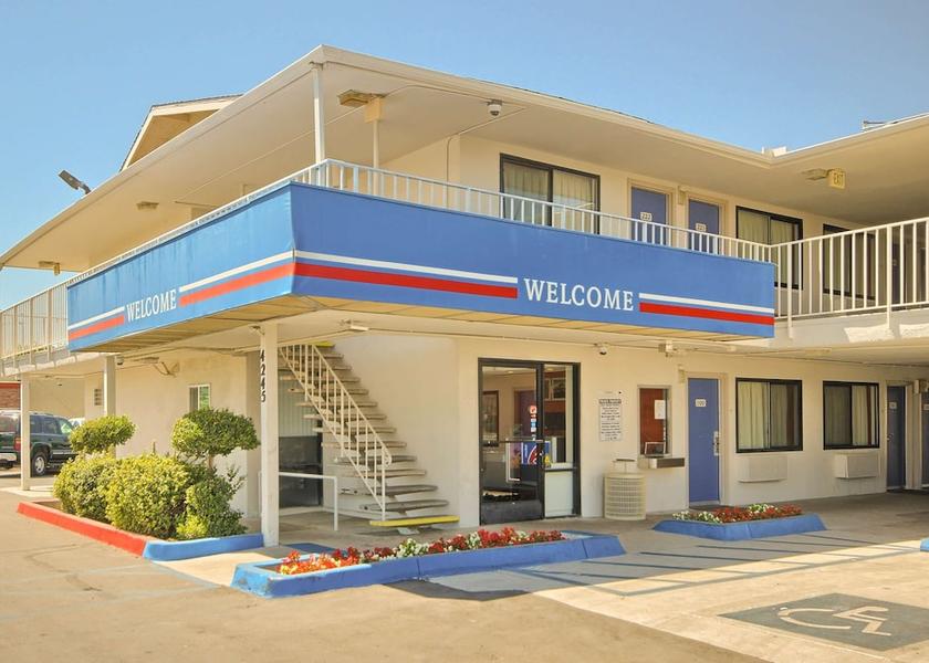 California Fresno Exterior