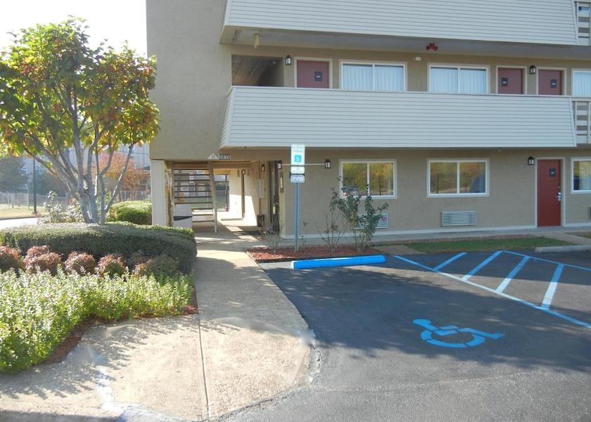 Tennessee Memphis Exterior Detail