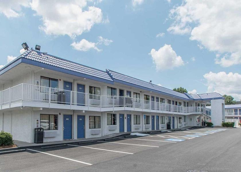 Georgia Peachtree Corners Hotel Exterior