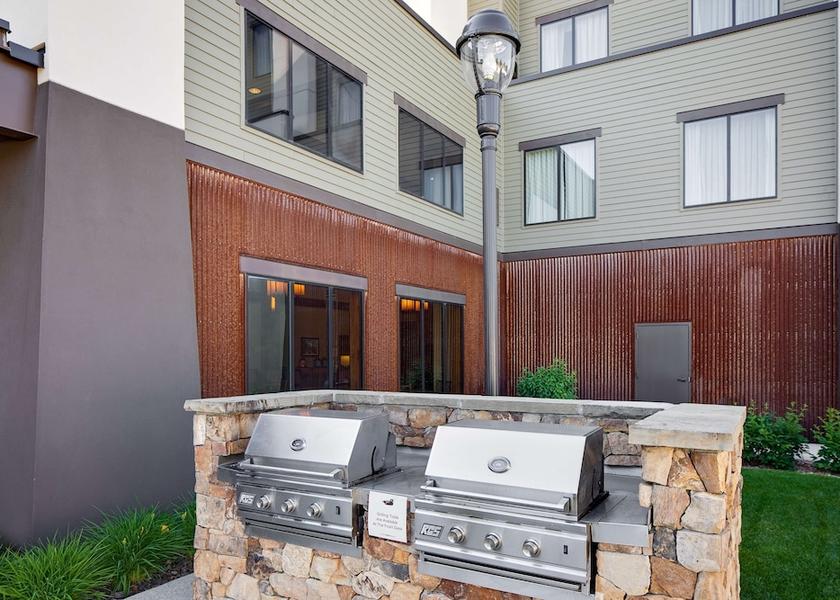 Montana Kalispell Courtyard
