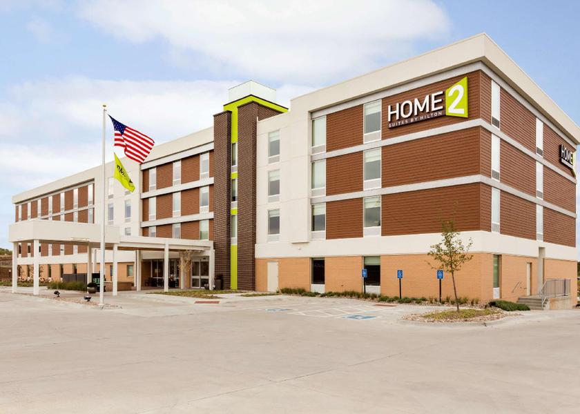 Nebraska Omaha Hotel Exterior