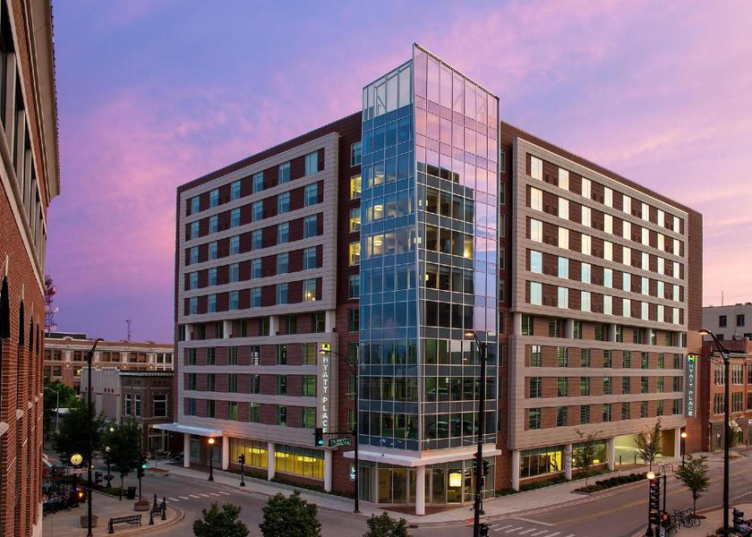 Illinois Champaign Hotel Exterior