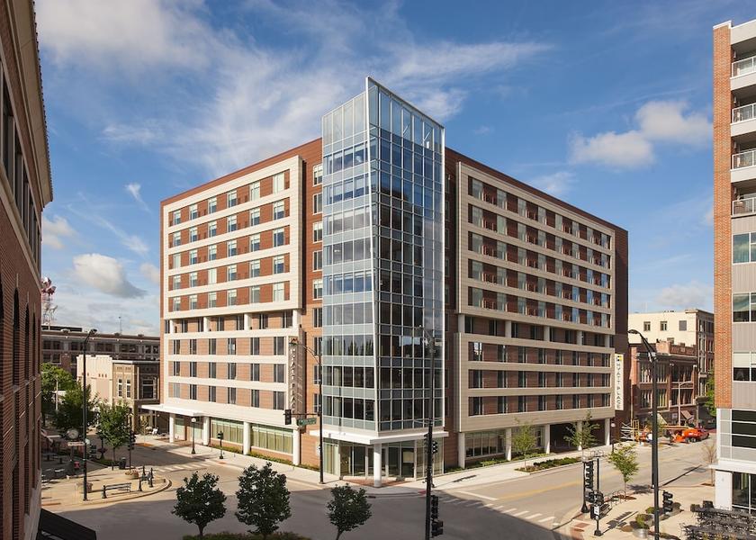 Illinois Champaign Facade