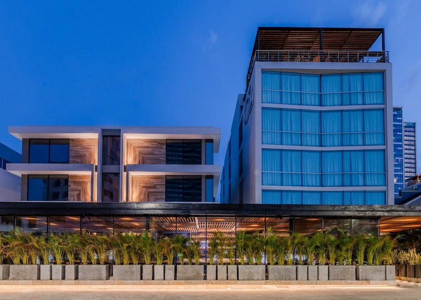 Bolivar Cartagena Facade