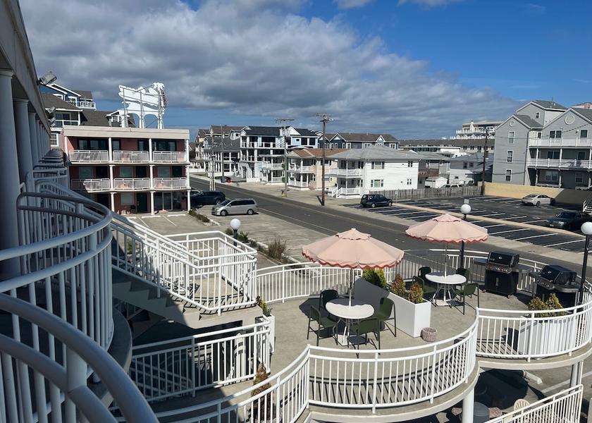 New Jersey Wildwood Crest Terrace/patio